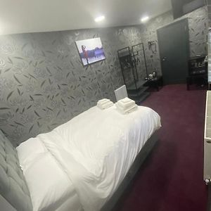 Zimmer mit Queensize-Bett